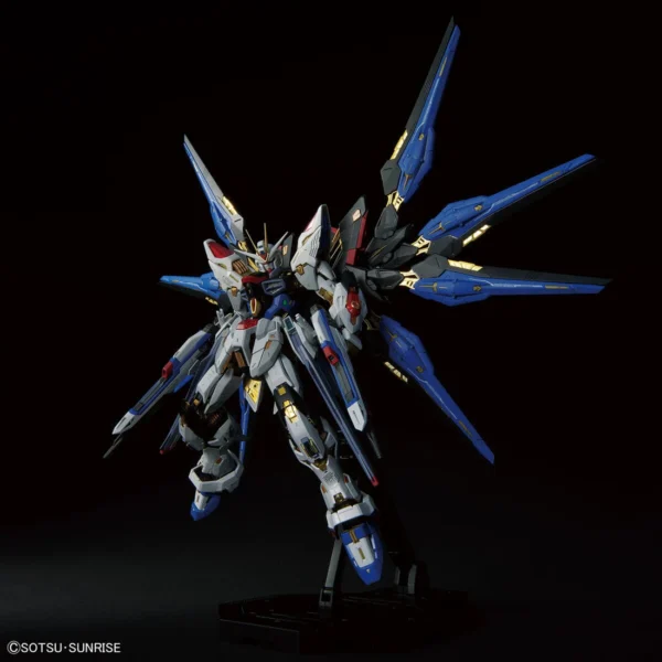 MGEX 1/100 Strike Freedom Gundam - Image 12