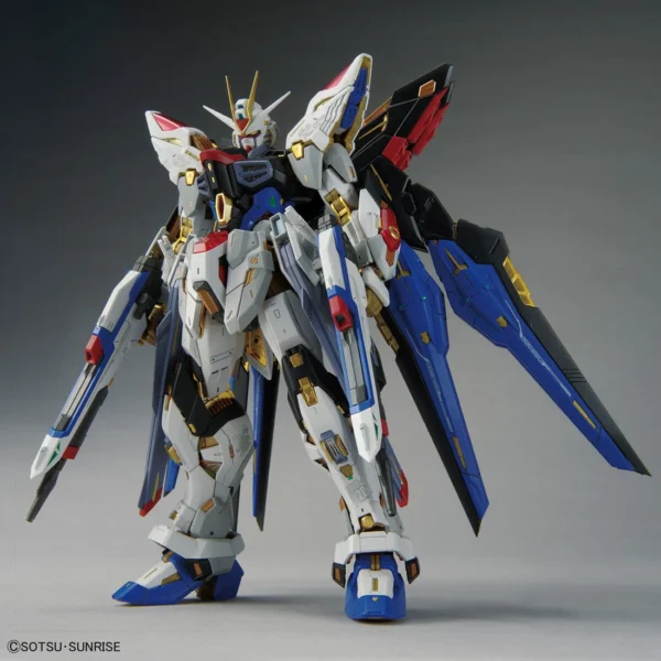 MGEX 1/100 Strike Freedom Gundam - Image 2